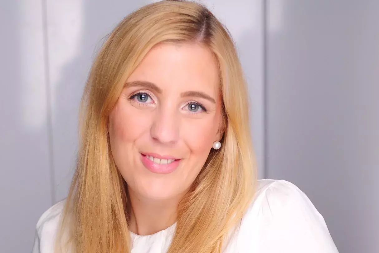 Vanessa Krabiell, Head of Corporate Communications bei den Schwartauer Werken